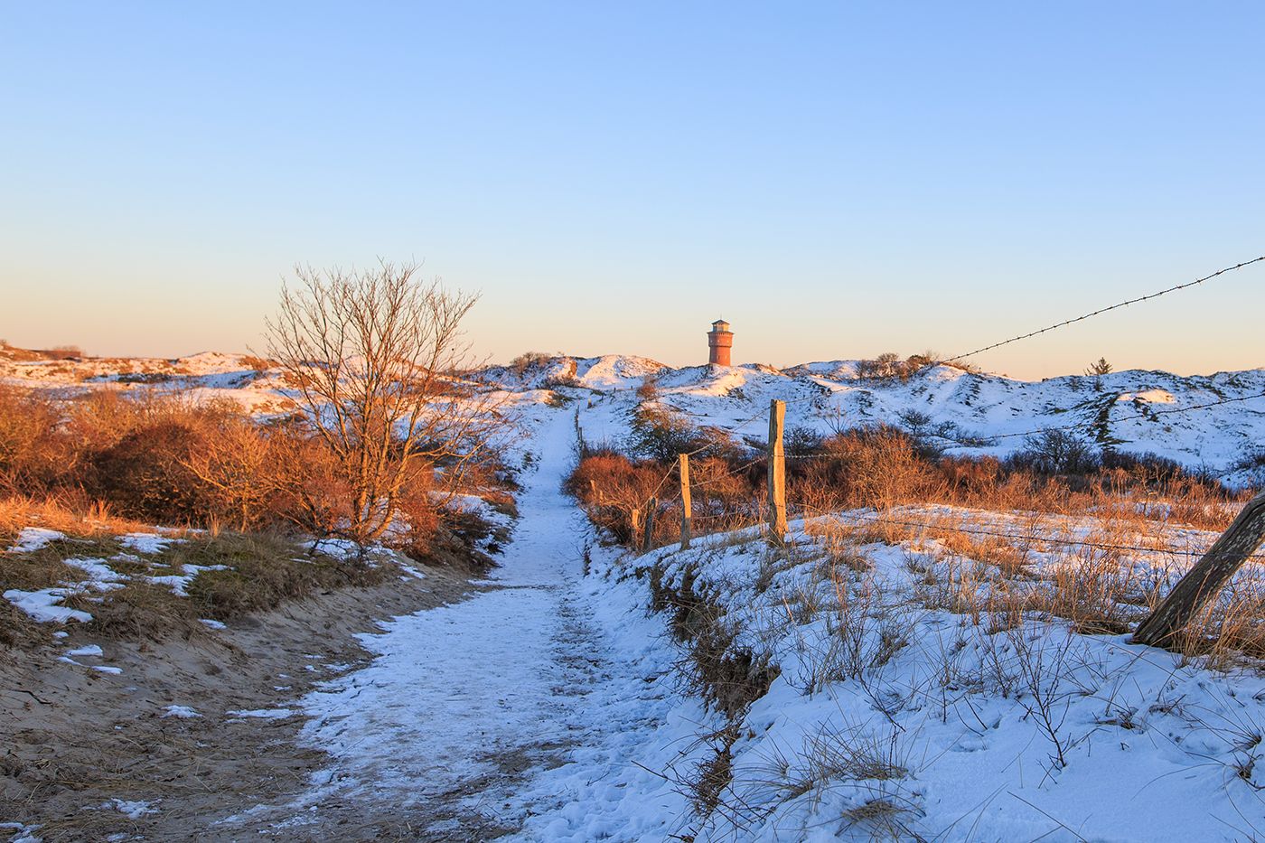 Wasserturm im Schnee